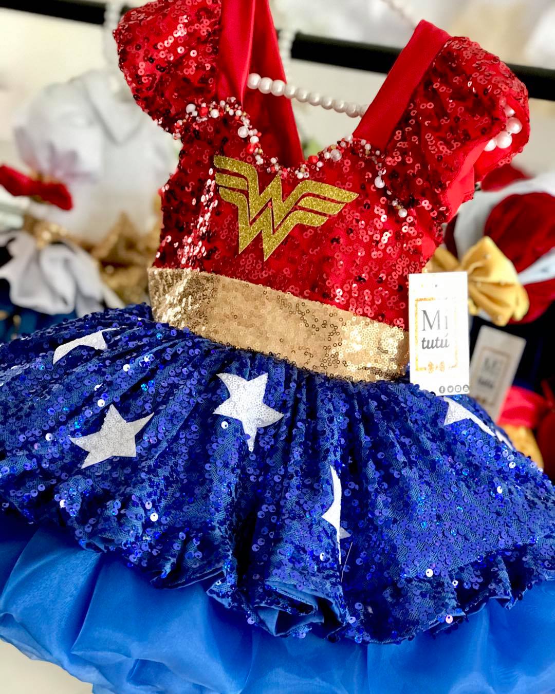 Mujer Maravilla Luxury - Image 2