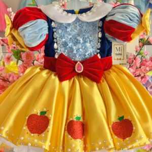 Blanca Nieves Manzana Real