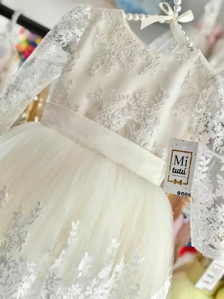 Bautizo encaje con colita - Image 4