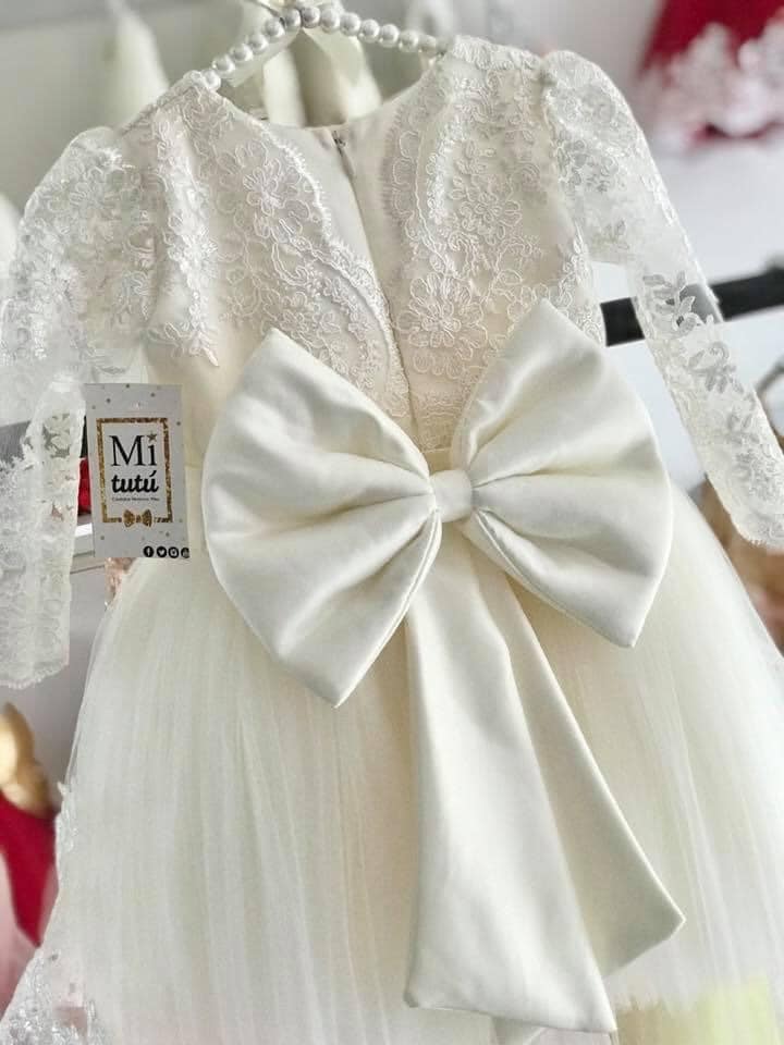 Bautizo encaje con colita - Image 5